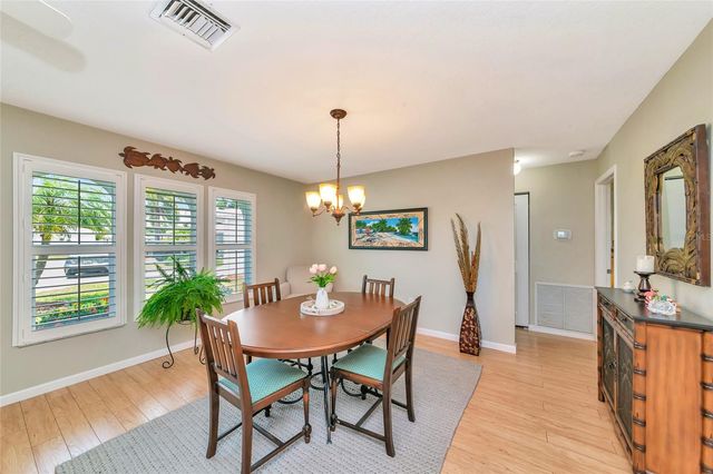 422 CIRCLEWOOD DRIVE H6, Venice, FL 34293