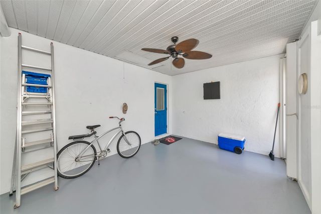 422 CIRCLEWOOD DRIVE H6, Venice, FL 34293