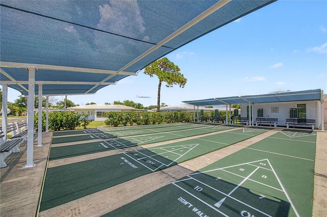 422 CIRCLEWOOD DRIVE H6, Venice, FL 34293