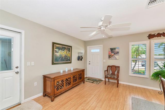 422 CIRCLEWOOD DRIVE H6, Venice, FL 34293