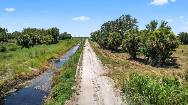 Xx Xx Bedu Court, Loxahatchee, FL 33470