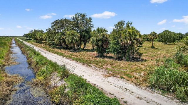 Xx Xx Bedu Court, Loxahatchee, FL 33470