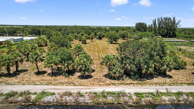 Xx Xx Bedu Court, Loxahatchee, FL 33470
