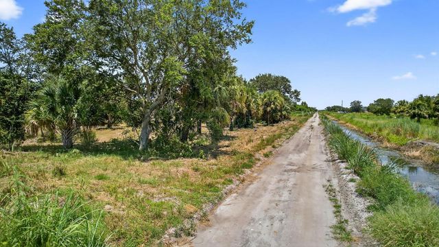 Xx Xx Bedu Court, Loxahatchee, FL 33470