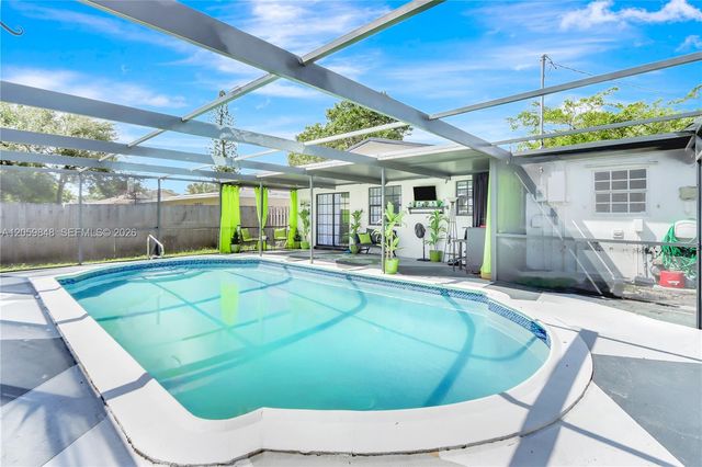 820 NW 67th Ave, Margate, FL 33063