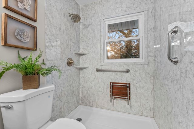 5610 Spencer Brook Drive NW, Cambridge, MN 55008