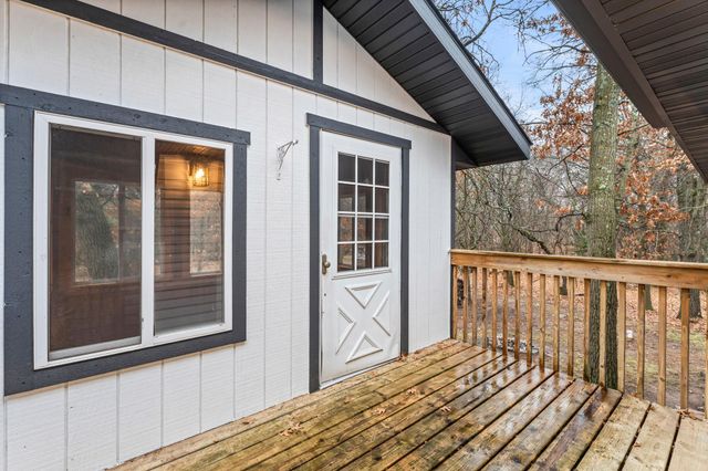 5610 Spencer Brook Drive NW, Cambridge, MN 55008