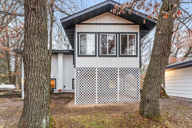 5610 Spencer Brook Drive NW, Cambridge, MN 55008