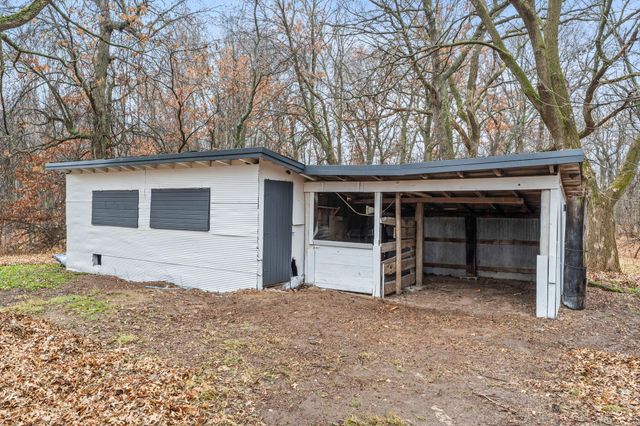 5610 Spencer Brook Drive NW, Cambridge, MN 55008