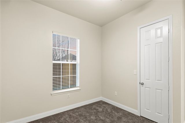 503 S 5th Street, Bonham, TX 75418