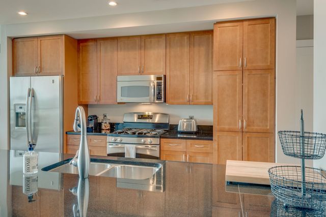 900 20th Ave S Apt 1606, Nashville, TN 37212