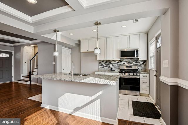 5811 THE ALAMEDA, Baltimore, MD 21239