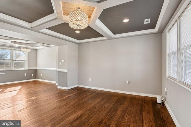 5811 THE ALAMEDA, Baltimore, MD 21239