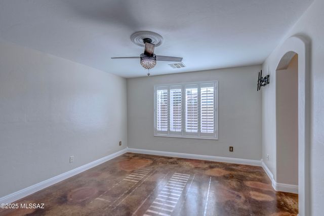 5577 W Painted Cliff Drive, Marana, AZ 85658