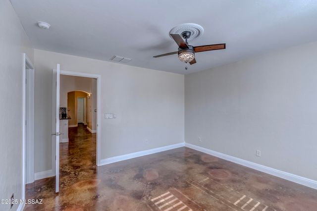 5577 W Painted Cliff Drive, Marana, AZ 85658