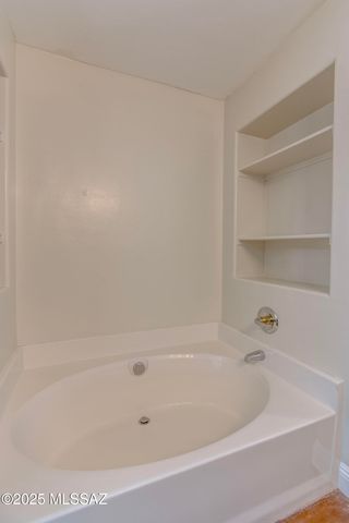 5577 W Painted Cliff Drive, Marana, AZ 85658