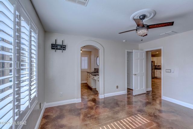 5577 W Painted Cliff Drive, Marana, AZ 85658