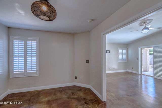 5577 W Painted Cliff Drive, Marana, AZ 85658