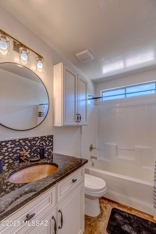 5577 W Painted Cliff Drive, Marana, AZ 85658