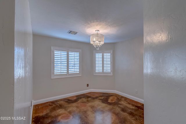 5577 W Painted Cliff Drive, Marana, AZ 85658