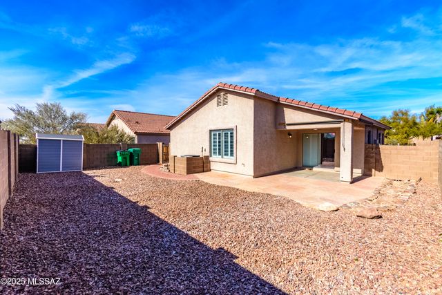 5577 W Painted Cliff Drive, Marana, AZ 85658
