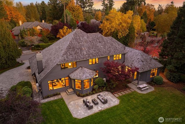 105 Windsor Drive SE, Sammamish, WA 98074