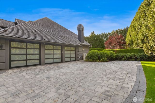 105 Windsor Drive SE, Sammamish, WA 98074