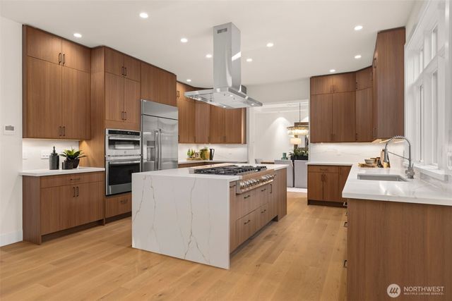 105 Windsor Drive SE, Sammamish, WA 98074