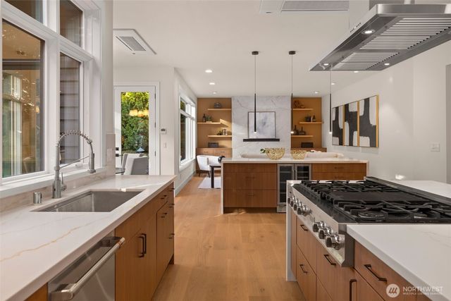 105 Windsor Drive SE, Sammamish, WA 98074