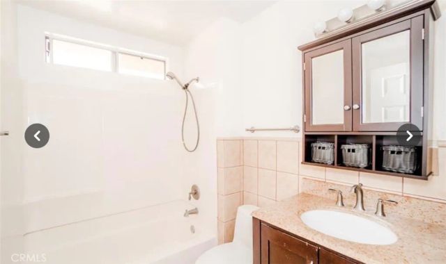 9846 California, South Gate, CA 90280