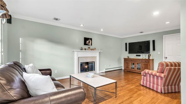 91 Chicago Avenue, Massapequa, NY 11758