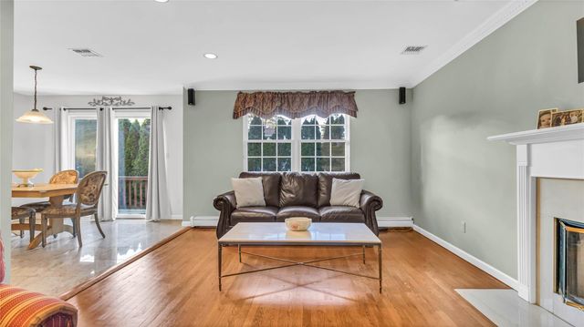 91 Chicago Avenue, Massapequa, NY 11758