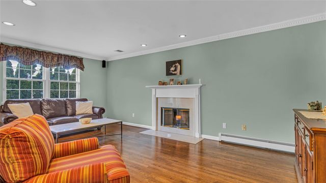91 Chicago Avenue, Massapequa, NY 11758
