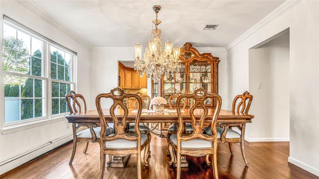 91 Chicago Avenue, Massapequa, NY 11758