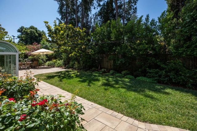 1011 Via Del Pozo, Los Altos, CA 94022