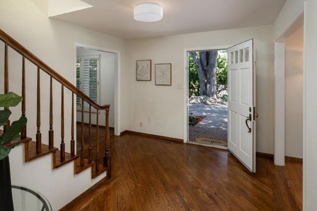 1011 Via Del Pozo, Los Altos, CA 94022