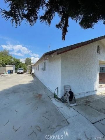 1319 Hollister, San Fernando, CA 91340
