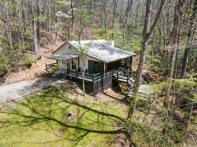 487 Walkabout Creek Road, Morganton, GA 30560