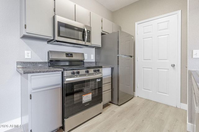 5345 E VAN BUREN Street 367, Phoenix, AZ 85008