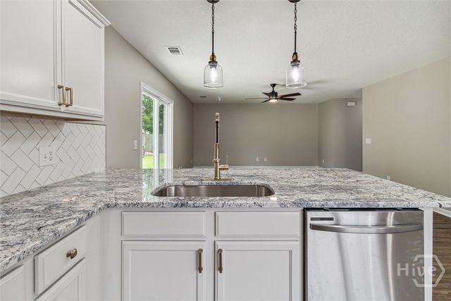 200 Crooked Oaks Drive, Rincon, GA 31326