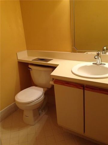 4716 NW 82nd Avenue, Lauderhill, FL 33351