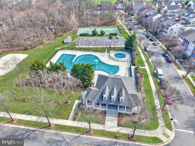 20419 MIDDLEBURY ST, Ashburn, VA 20147