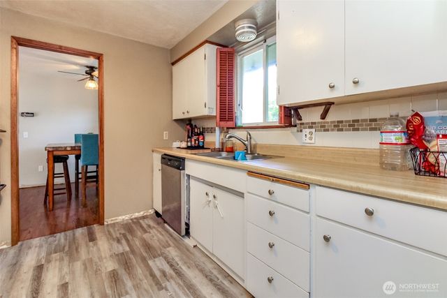 5605 22nd Avenue S, Lacey, WA 98503