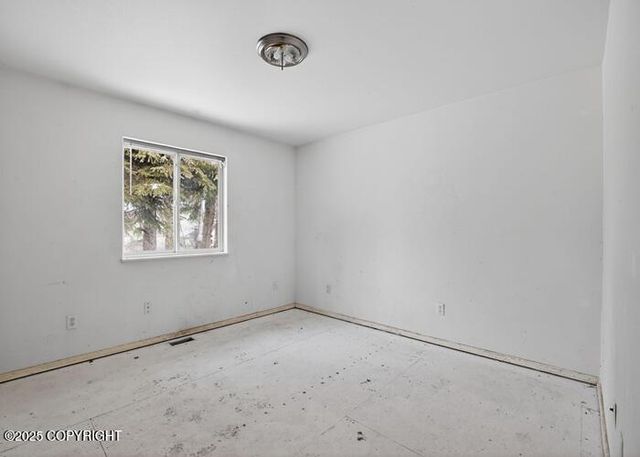 817 Shakespeare Circle, Anchorage, AK 99503