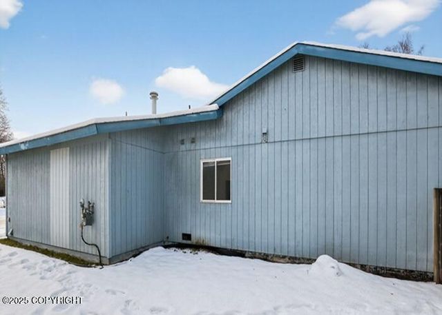 817 Shakespeare Circle, Anchorage, AK 99503
