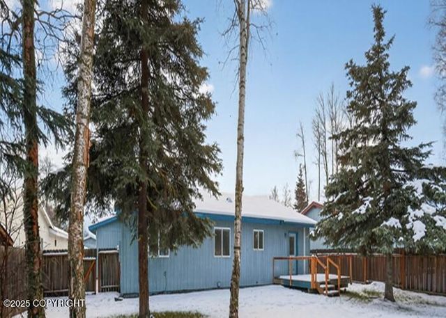 817 Shakespeare Circle, Anchorage, AK 99503
