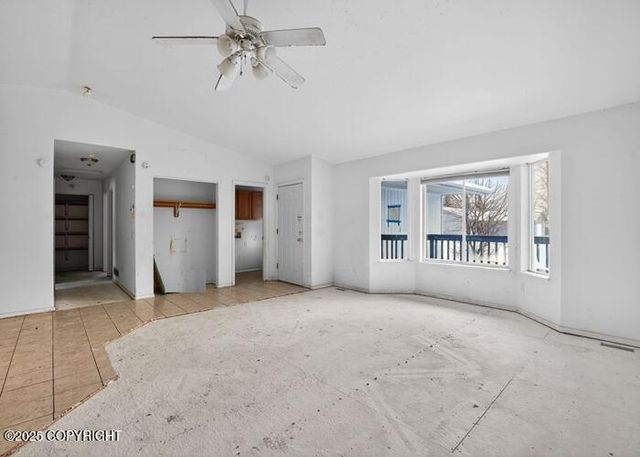 817 Shakespeare Circle, Anchorage, AK 99503