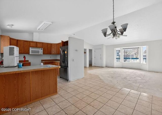 817 Shakespeare Circle, Anchorage, AK 99503