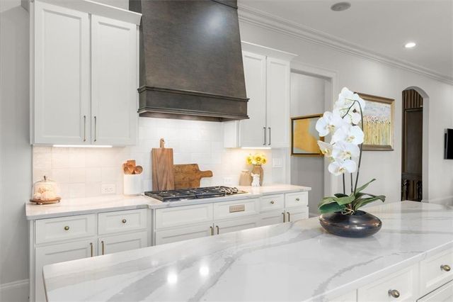 2731 Tarpley Place NW, Kennesaw, GA 30152