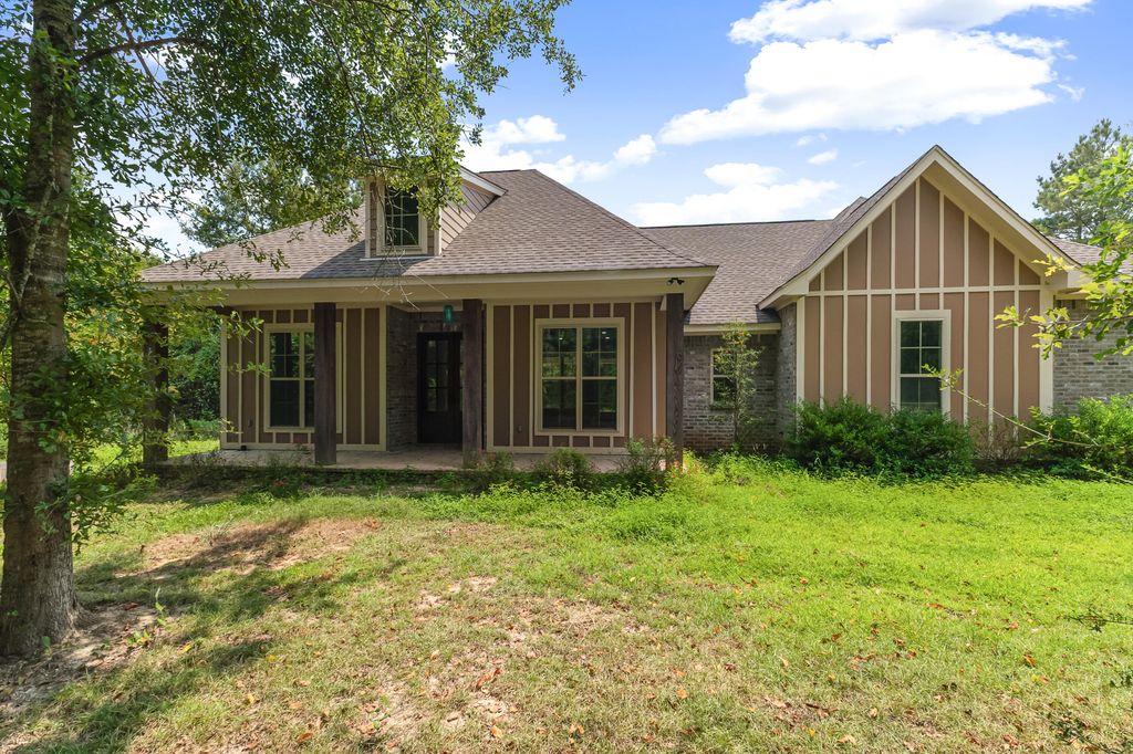 4131 HWY 589, Sumrall, MS 39482